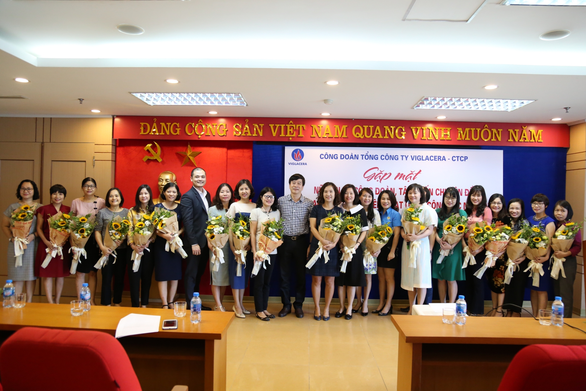 Sôi nổi các hoạt động chào mừng ngày Phụ nữ Việt Nam